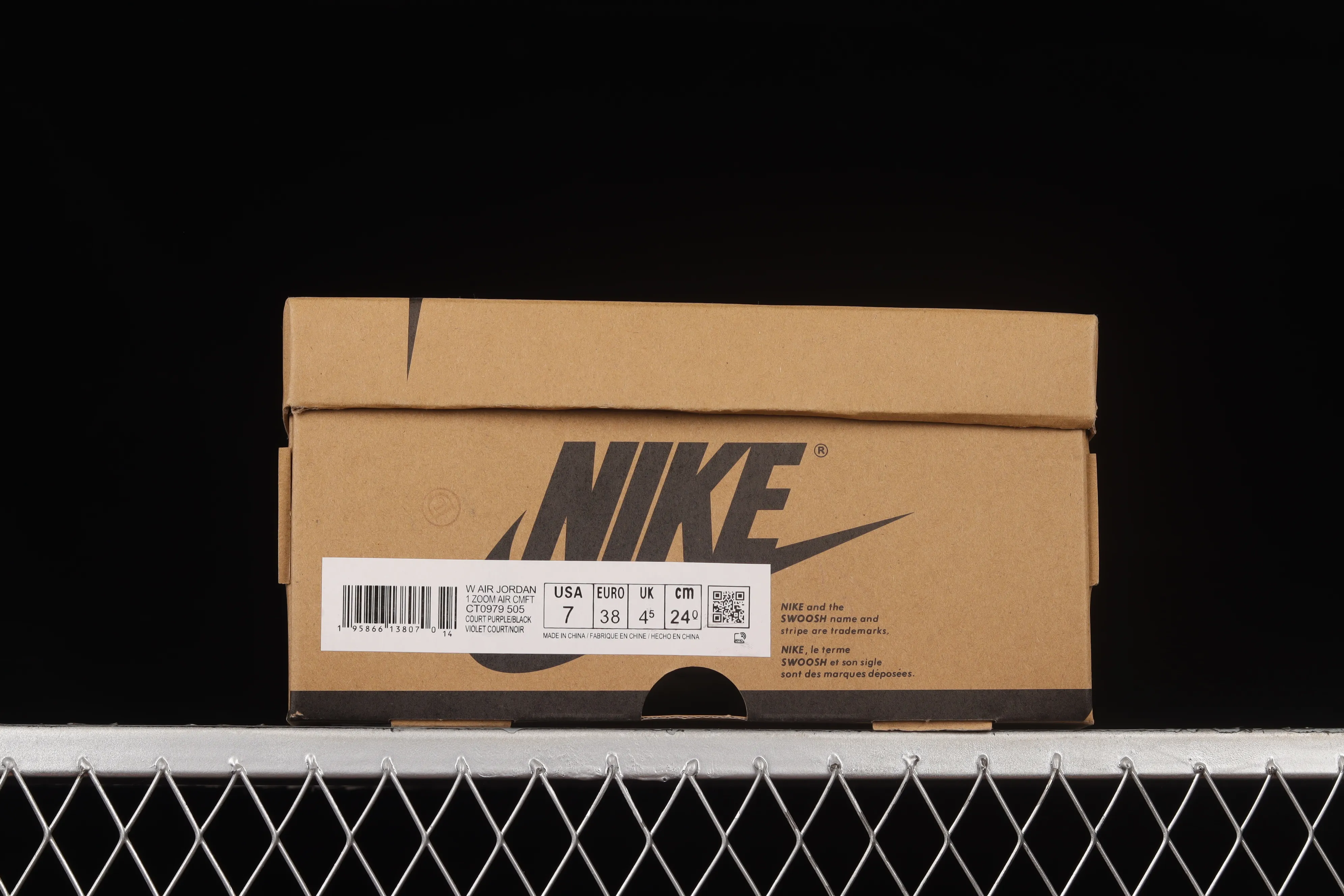 All categories Air Jordan Jordan series basketball shoes Air Jordan 1 High Air Jordan 1 Zoom CMFT AJ Joe 1 black and purple color CT0979-505